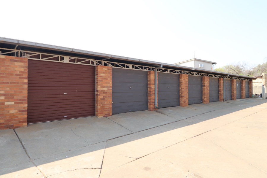 2 Bedroom Property for Sale in Wilkoppies North West